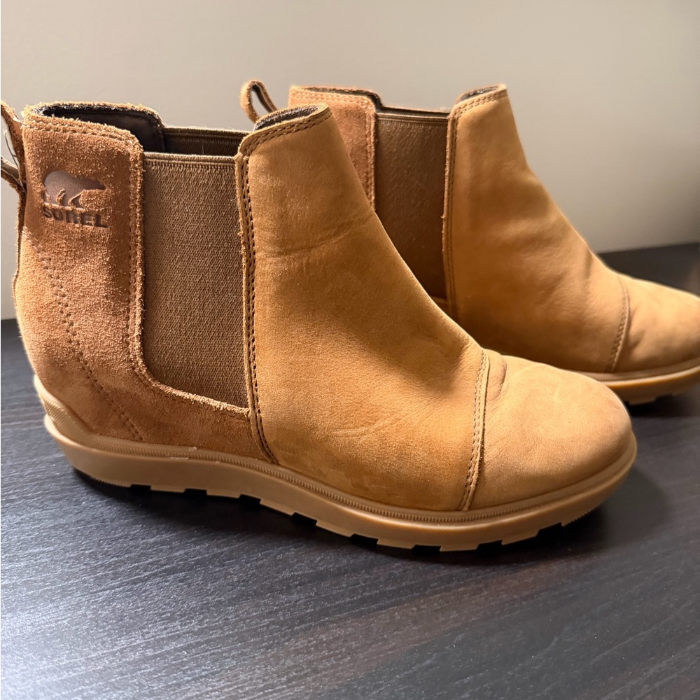 Sorel Tan Chelsea Ankle Booties